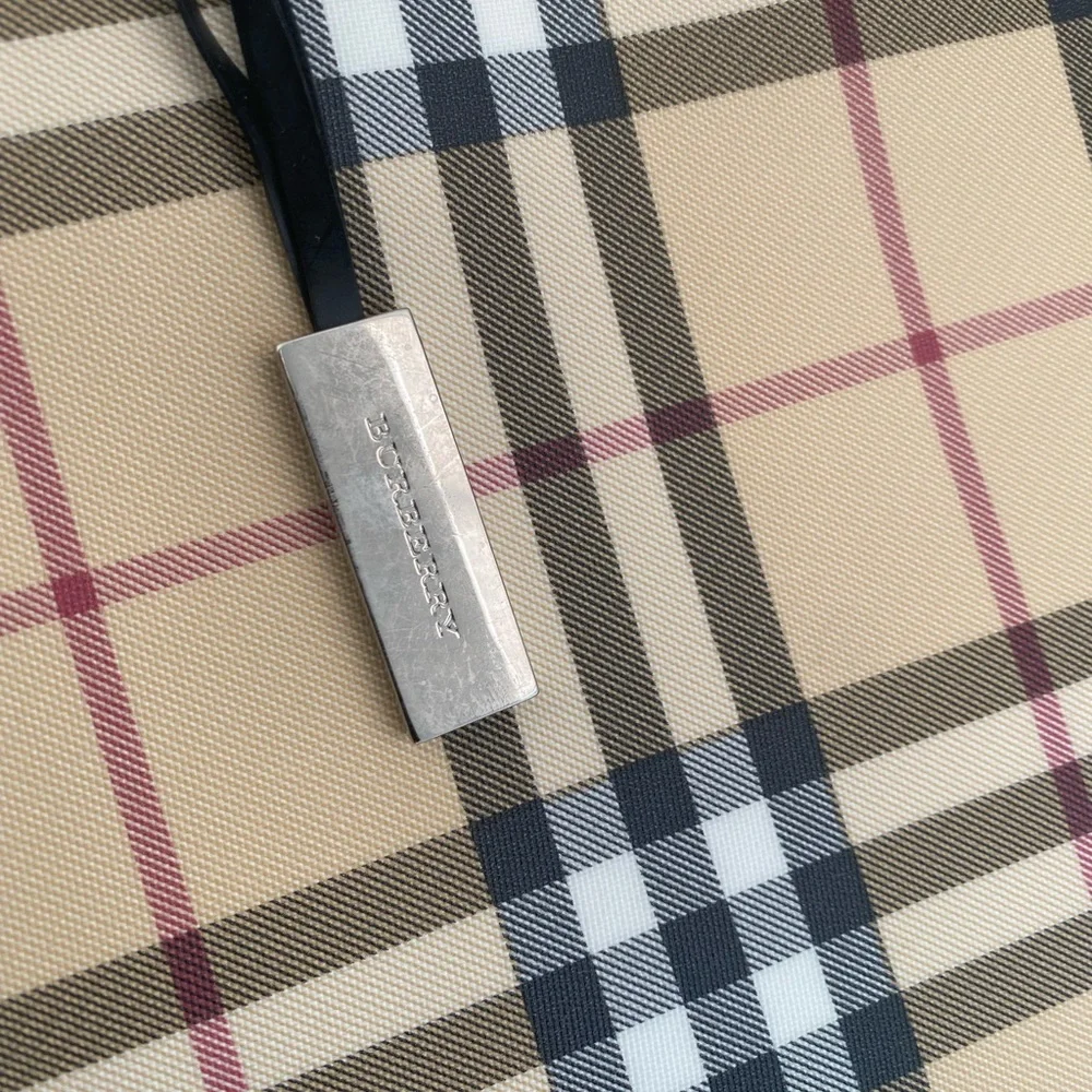 Burberry Beige Checked Bag - Picture 3 of 4